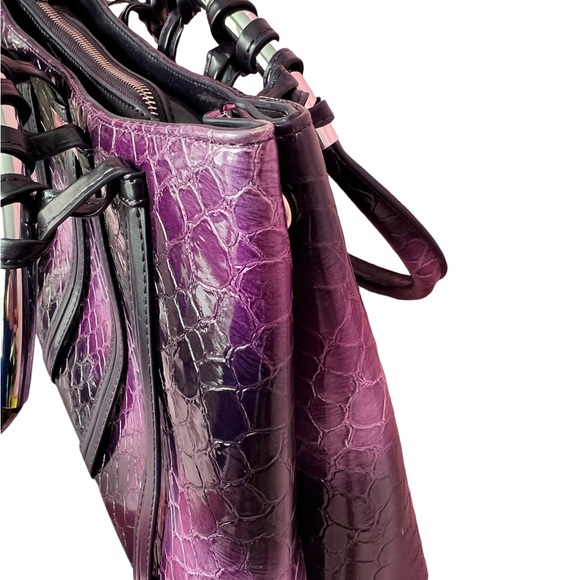 Purple handbag/purse and wallet. - Picture 10 of 16